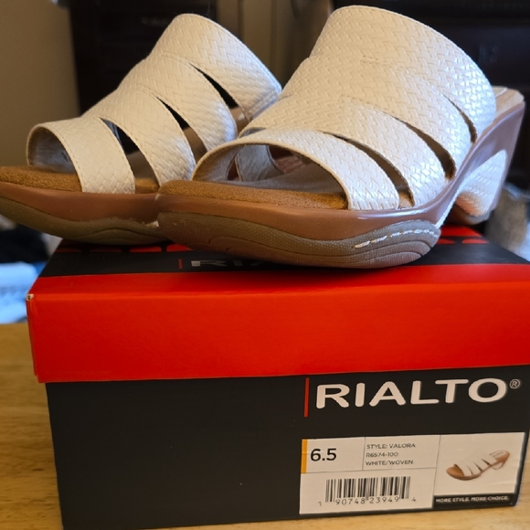 Rialto Shoes - Rialto White Woven Mules